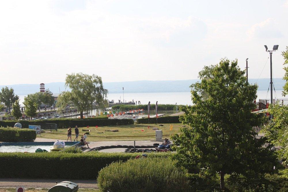 Hotel Al Faro Lodge Am See Podersdorf am See Ngoại thất bức ảnh