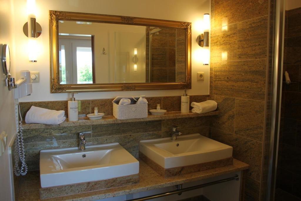 Hotel Al Faro Lodge Am See Podersdorf am See Ngoại thất bức ảnh