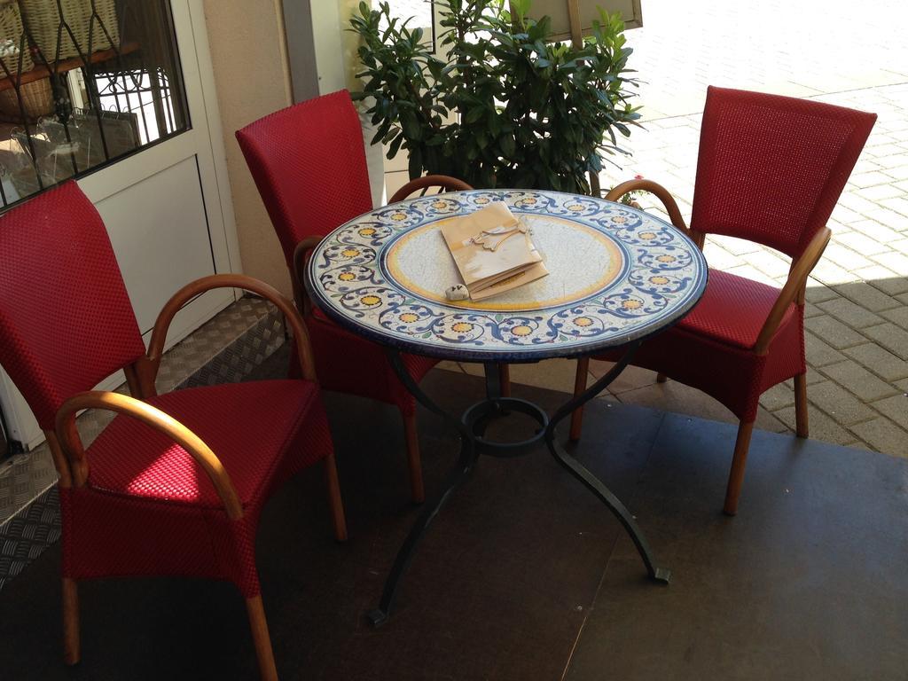 Hotel Al Faro Lodge Am See Podersdorf am See Ngoại thất bức ảnh