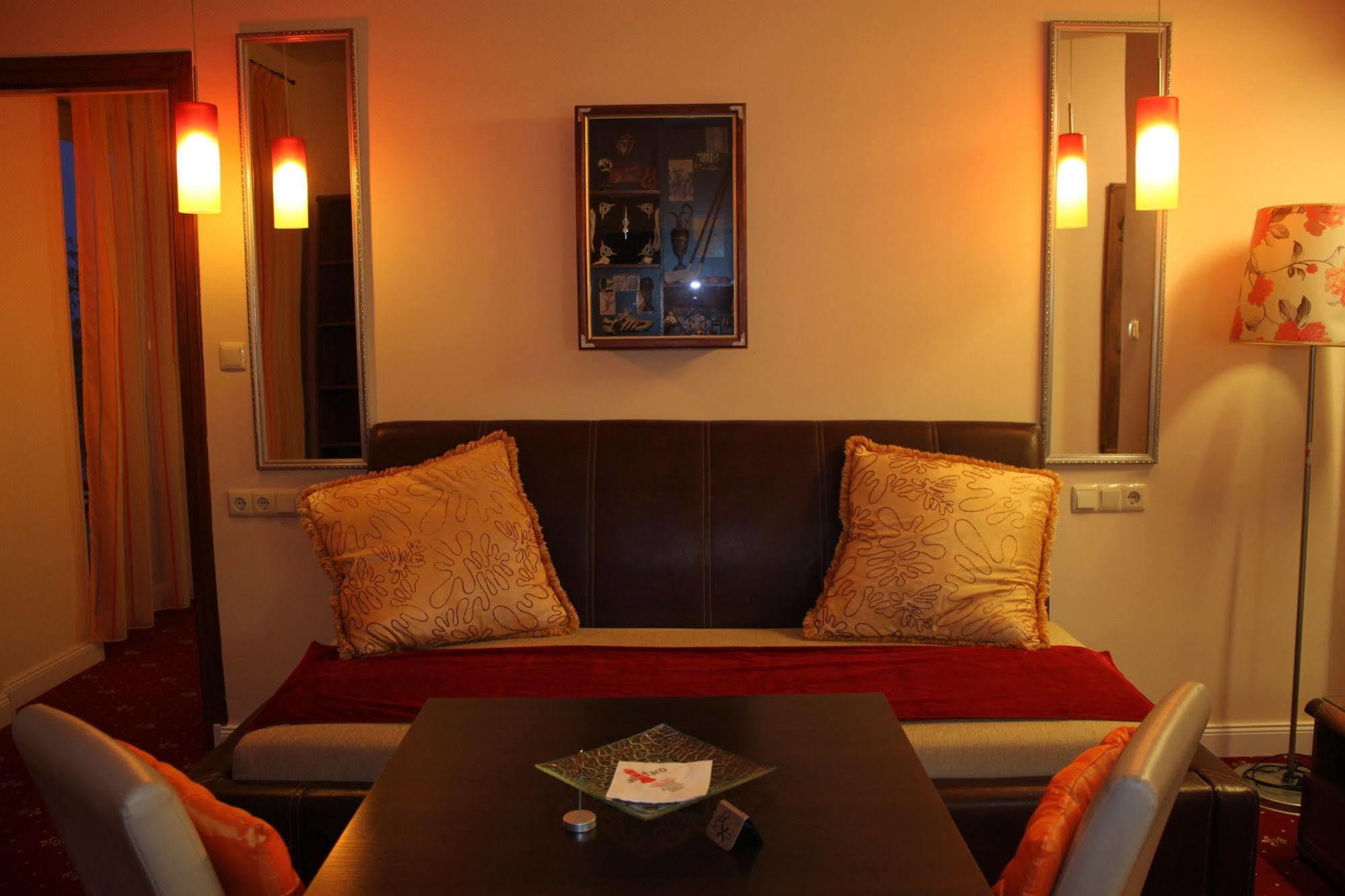 Hotel Al Faro Lodge Am See Podersdorf am See Ngoại thất bức ảnh