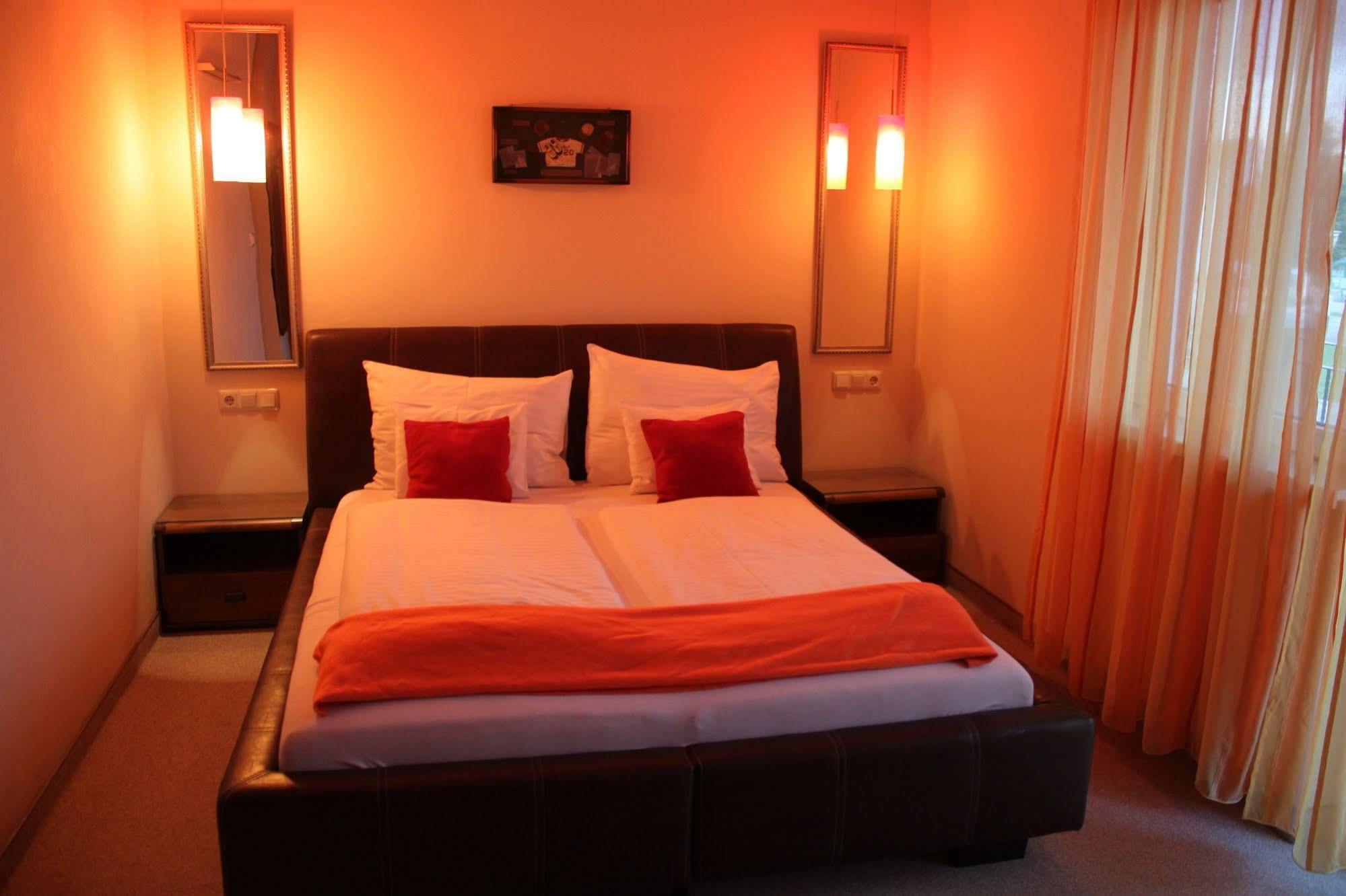 Hotel Al Faro Lodge Am See Podersdorf am See Ngoại thất bức ảnh