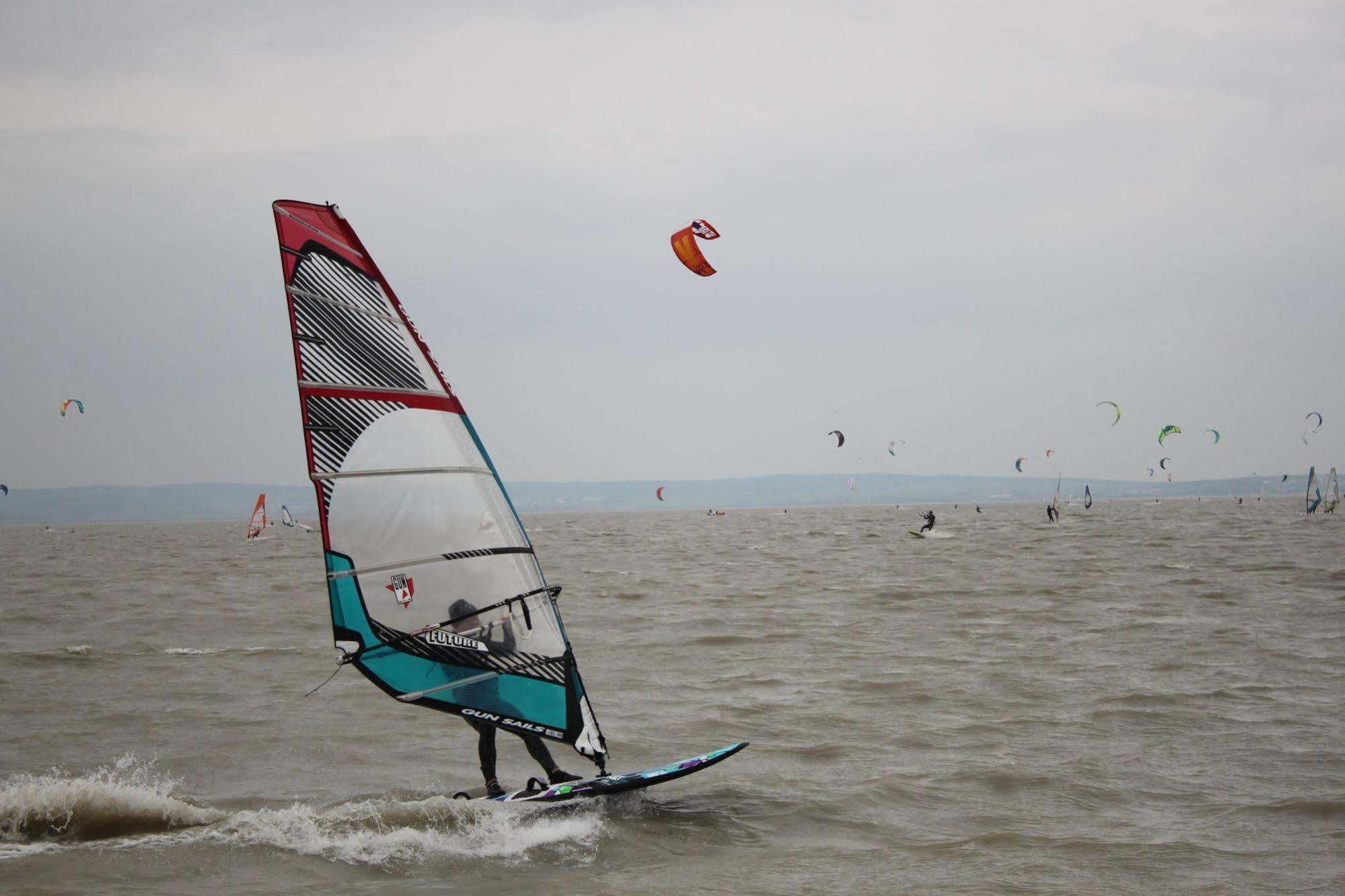 Hotel Al Faro Lodge Am See Podersdorf am See Ngoại thất bức ảnh